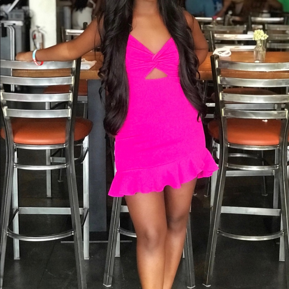 💕Sexy cute Hot pink mini NWT size M💕